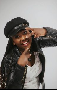 Mo'lola Image